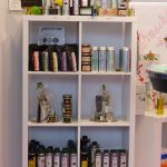 Gourmet- und Feinkost-Produkte der Provence am Messestand Consumenta von Arômes de Provence, Onlineshop